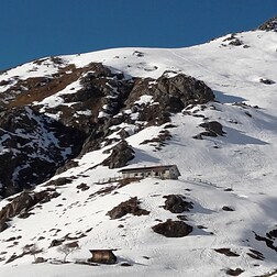 Il Rifugio del 6.12.2021 - "Il valore del tempo" - Mara e Paolo al rifugio Monte Barone all'Alpe Ponasca - RaiPlay Sound