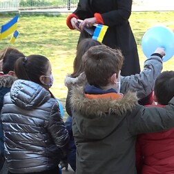 Che giorno è - Accoglienza dei bambini ucraini nelle scuole italiane. L'iniziativa dell'Istituto Comprensivo di Lozzo Atestino (Pd) - RaiPlay Sound