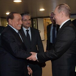 Berlusconi che non dice Putin. Alessandro Sallusti a Forrest - RaiPlay Sound