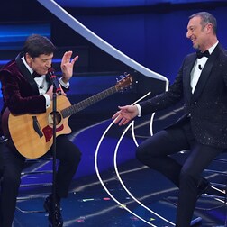 Sanremo 2023 prima serata Gianni Morandi e Amadeus le canzoni 'brutte' - RaiPlay Sound