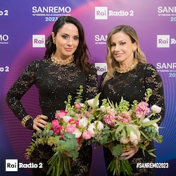 Intervista a Paola & Chiara - Radio2 a Sanremo - Puntata del 09/02/2023 - RaiPlay Sound