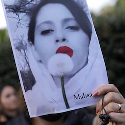 Mahsa Amini, un anno di proteste - Pegah Moshir Pour a Wannabe - RaiPlay Sound