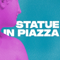 Statue in piazza